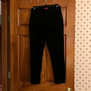 Women’s Jennifer Lopez Skinny Ankle Jean Size 6